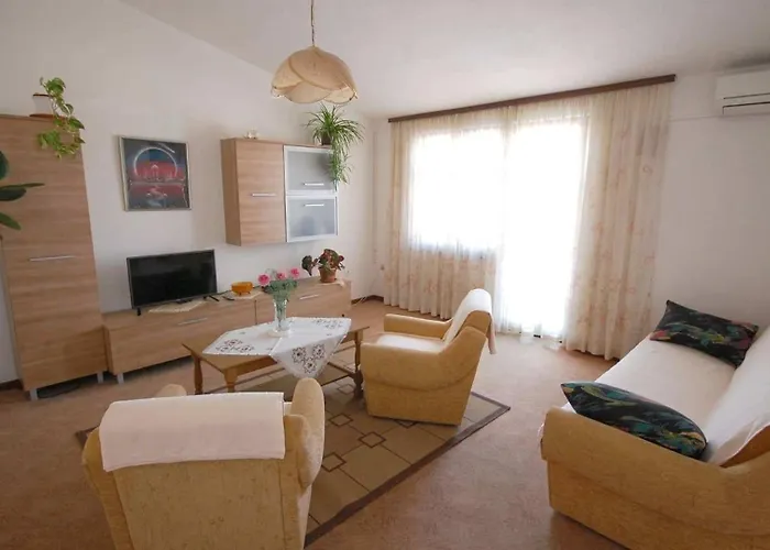 Apartment With Parking Space Njivice, Krk - 21859 Njivice