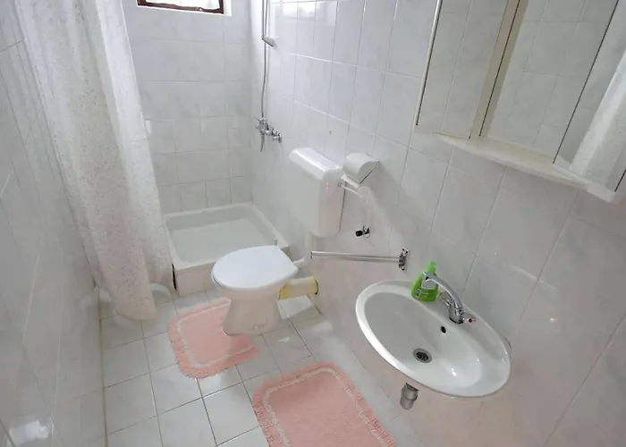 Apartment With Parking Space Njivice, Krk - 21859 *