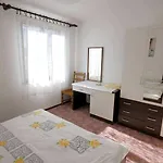 アパート With Parking Space Njivice, Krk - 21859 *