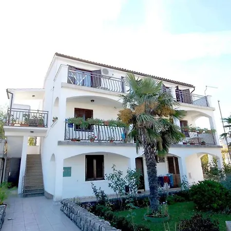 With A Parking Space Njivice, Krk - 21859 Нивице