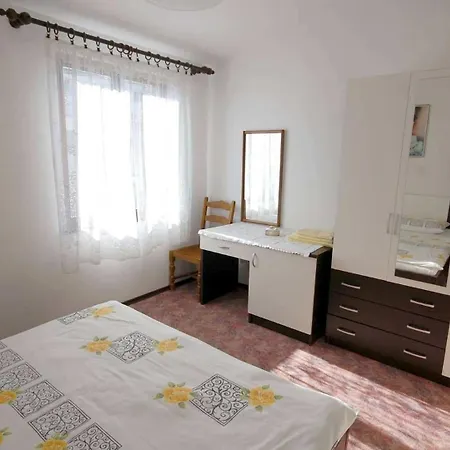 דירה With Parking Space Njivice, Krk - 21859 *
