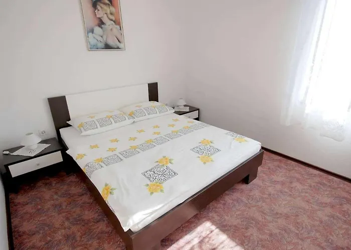 Apartmán With Parking Space Njivice, Krk - 21859